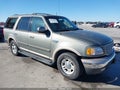 Photo 1 of 17 — 1999 Ford Expedition