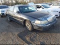 Photo 1 of 11 — 2005 Lincoln Town Car