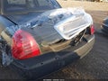 Photo 6 of 11 — 2005 Lincoln Town Car