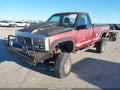Photo 2 of 10 — 1988 GMC GMT-400