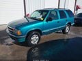 Photo 2 of 12 — 1996 Chevrolet Blazer