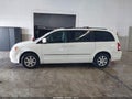 2010 Chrysler Town & Country — photo 14 of 16 | VIN 2A4RR5D14AR431665