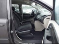 Photo 5 of 15 — 2017 Dodge Grand Caravan