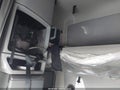 Photo 14 of 17 — 2022 Volvo VN