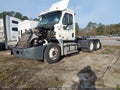 Photo 2 of 18 — 2017 Freightliner Cascadia 125