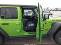 2018 Jeep Wrangler Unlimited — photo 5 of 17 | VIN 1C4HJXFGXJW246601