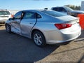 2018 Chevrolet Malibu — photo 3 of 17 | VIN 1G1ZB5ST9JF208357