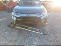 Photo 6 of 17 — 2020 Mitsubishi Outlander