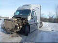 Photo 2 of 15 — 2016 Freightliner Cascadia 125