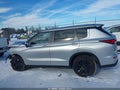 Photo 15 of 19 — 2022 Mitsubishi Outlander