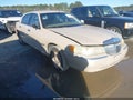 Photo 1 of 12 — 2000 Lincoln Town Car