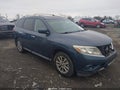 Photo 1 of 16 — 2016 Nissan Pathfinder