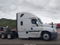 Photo 16 of 18 — 2014 Freightliner Cascadia 125