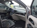 Photo 5 of 16 — 2017 Chrysler Pacifica