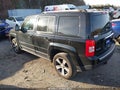2016 Jeep Patriot — photo 3 of 12 | VIN 1C4NJRFB6GD596590