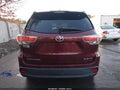 Photo 16 of 18 — 2016 Toyota Highlander