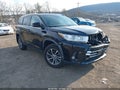 Photo 1 of 16 — 2019 Toyota Highlander