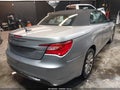Photo 4 of 17 — 2013 Chrysler 200
