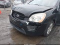 Photo 13 of 17 — 2007 Kia Rondo