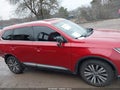 Photo 13 of 18 — 2019 Mitsubishi Outlander