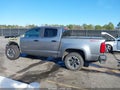 Photo 15 of 18 — 2022 Chevrolet Colorado
