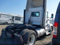 2012 Kenworth Construction — photo 4 of 15 | VIN 1XKAAP8X6CJ324021