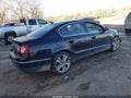 Photo 4 of 16 — 2010 Volkswagen Passat