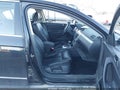 Photo 5 of 16 — 2010 Volkswagen Passat