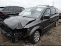 2016 Chrysler Town & Country — photo 2 of 15 | VIN 2C4RC1BG4GR296235