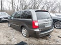 2016 Chrysler Town & Country — photo 3 of 15 | VIN 2C4RC1BG4GR296235