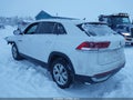 2020 Volkswagen Atlas Cross Sport — photo 3 of 16 | VIN 1V2GC2CA3LC203990