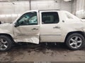 Photo 14 of 16 — 2013 Chevrolet Avalanche