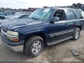 2004 Chevrolet Tahoe — photo 2 of 11 | VIN 1GNEC13Z34J199100