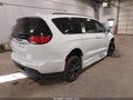 2019 Chrysler Pacifica — photo 4 of 16 | VIN 2C4RC1BG0KR657338