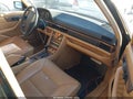 1990 Mercedes-Benz 560 — photo 5 of 20 | VIN WDBCA39E9LA501797