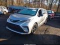 2021 Toyota Sienna — photo 2 of 17 | VIN 5TDXRKEC2MS023107