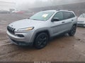 Photo 2 of 16 — 2017 Jeep Cherokee