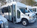 Photo 14 of 20 — 2017 Ford E-350