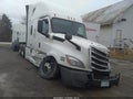 2019 Freightliner New Cascadia 126 — photo 1 of 10 | VIN 3AKJHHDR3KSKK7623