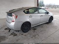 Photo 4 of 16 — 2015 Toyota Prius