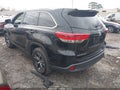 Photo 3 of 17 — 2017 Toyota Highlander