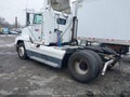 2000 Freightliner Conventional — photo 3 of 16 | VIN 1FUWDMDAXYPF87184