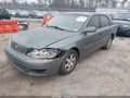 Photo 2 of 11 — 2002 Toyota Avalon