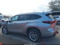 Photo 14 of 17 — 2025 Toyota Highlander Hybrid
