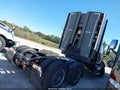 Photo 4 of 17 — 2022 Volvo VNL