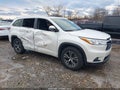 Photo 1 of 16 — 2016 Toyota Highlander
