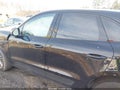 Photo 14 of 16 — 2021 Porsche Macan