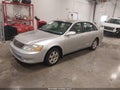 Photo 2 of 12 — 2002 Toyota Avalon