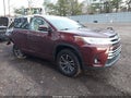 Photo 1 of 18 — 2018 Toyota Highlander