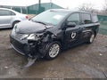 2015 Toyota Sienna — photo 2 of 16 | VIN 5TDYK3DC8FS640224